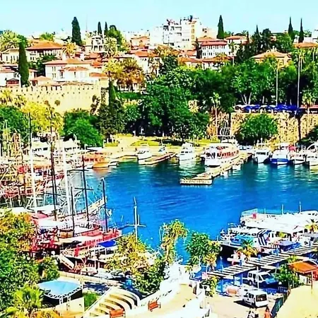 Holiday home Kaleici Bahceli Oezel Muhtesem Muestakil Antalya